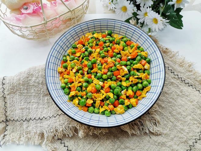 豌豆炒鸡蛋
