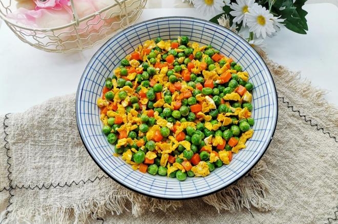 豌豆炒鸡蛋