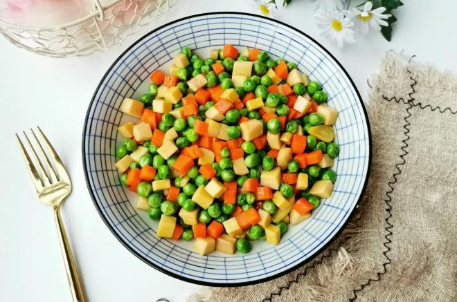 杏鲍菇炒豌豆