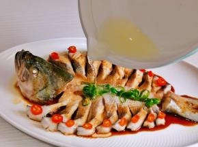 淋上热油就好啦！