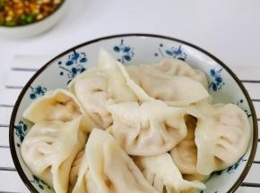 全家大爱的饺子。