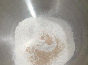 加入酵母