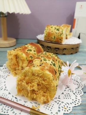 肉松面包卷就做好啦