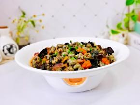 一边加热一边吃。