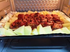 送入预热好的烤箱。