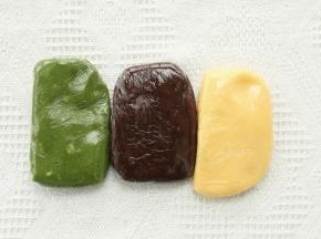 装入保鲜袋，冷藏30分钟。