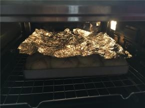 上色及时加盖锡纸。