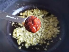 加2勺豆瓣酱，