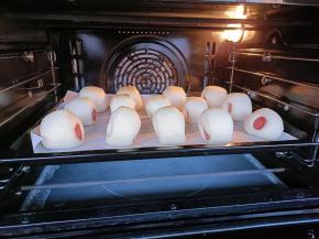 上火160下火170烤15分钟，中途7分钟左右上色满意注意加盖锡纸。