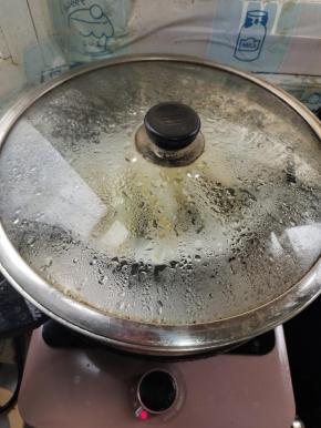 盖上盖子，大火蒸10分钟！
