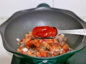 加入番茄酱。