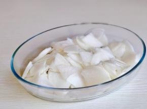 抓拌均匀，腌制30分钟。