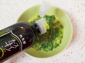 根据自己的口味放轻盐酱油调味。 