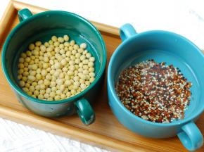 黄豆，藜麦清洗一下。