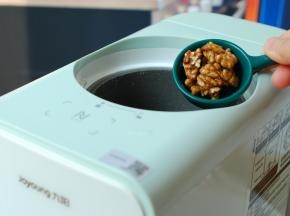 在加入核桃仁。