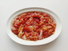 拌均匀腌制10分钟入味。