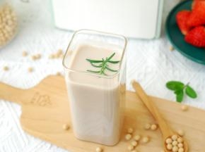 倒入杯中即可享用。