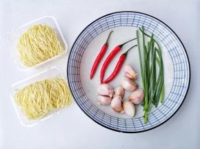 准备好所有食材。