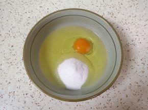 加入玉米油。
