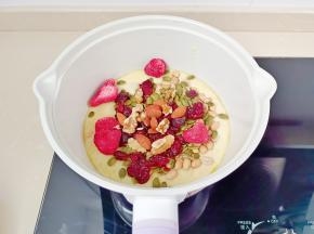 加巴旦木，核桃仁，草莓干。