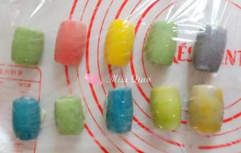 十二份全部卷好，注意盖保鲜膜。