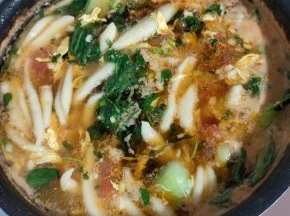 起锅前淋入适量的香油即可食用！