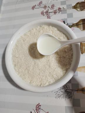 出了好多的酒水