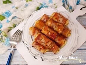 淋上自己调的酱料，美味加倍。