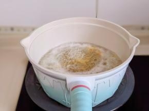 大火烧开搅拌几下。