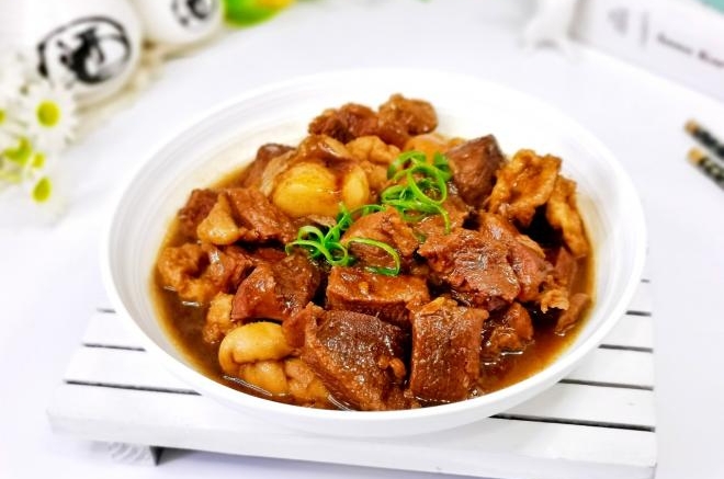 百叶结筒骨炖牛肉