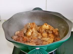 熬个人口味加盐调味，大火收汁至浓稠即可出锅。