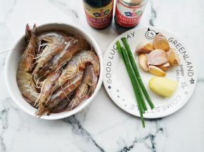 准备好所有食材。