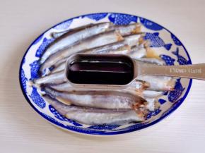 加入生抽。