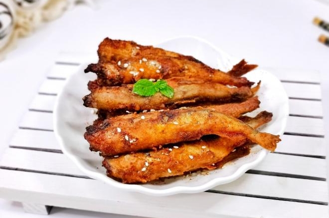 椒盐香辣多春鱼