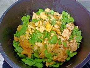 大火翻炒均匀即可出锅！