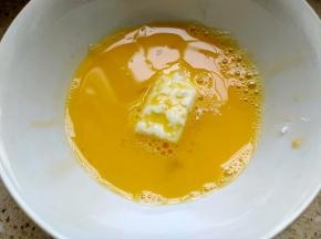 再裹一层鸡蛋液