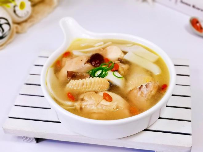 椰肉鸡汤