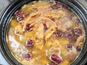 今天买的鸡有点肥，感觉有点油腻呢！