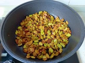 炸到金黄酥脆即可！