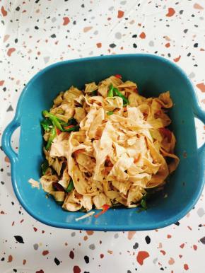 翻拌均匀即可食用！