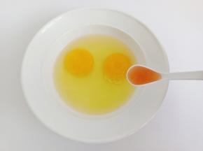 料酒一勺去腥。