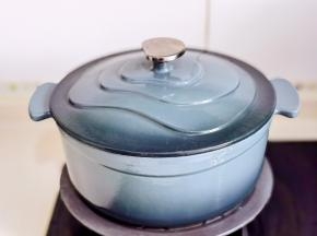 盖上盖子炖50分钟。