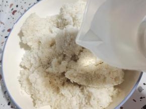 加入半碗凉开水！