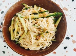 翻拌均匀即可食用！