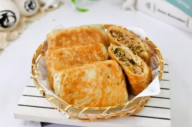 香酥雪菜猪肉馅饼