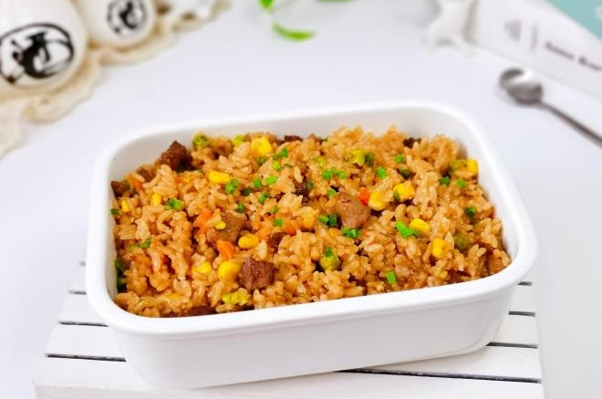 牛排焖饭