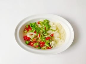 淋热油激发香味。