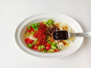 蚝油一勺拌均匀。