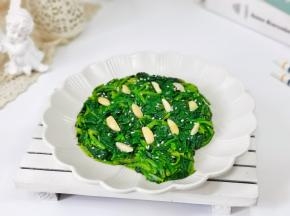 宝贝吃的不亦乐乎。