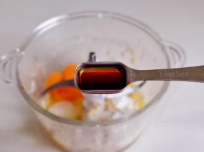 加入六月鲜8克轻盐原汁酱油。